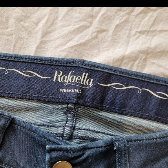 Rafaella Weekend Women SZ 6P Slimming Ribbon Trim cropped dk. Wash - Picture 2 of 6